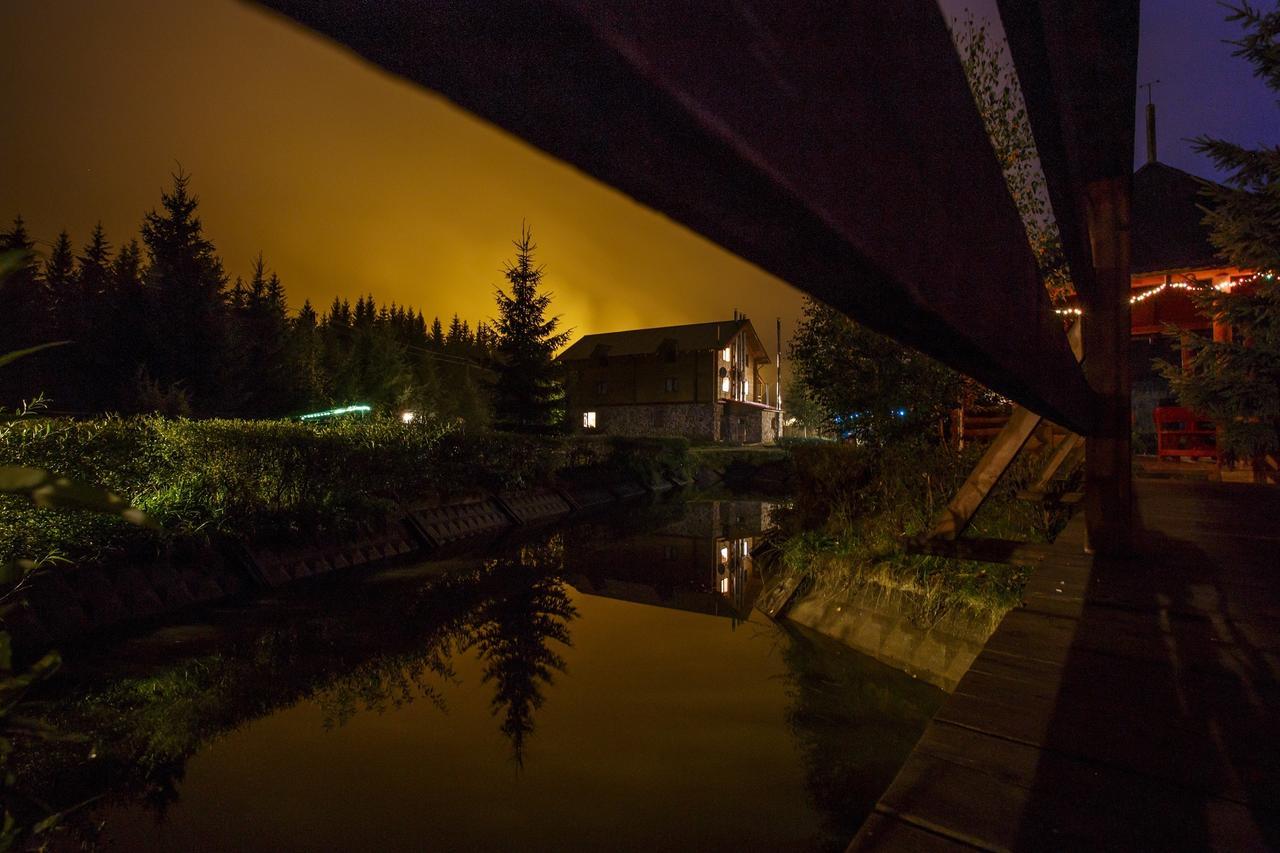 Vedmid Hotel Myslovka Bagian luar foto